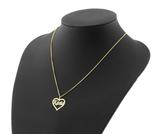 naszyjnik imię w sercu