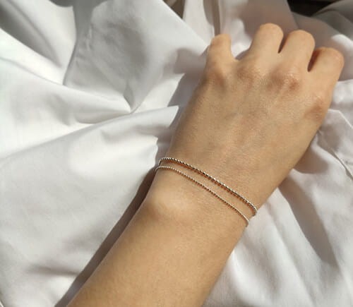 minimalistyczna bransoletka porównanie wielkości