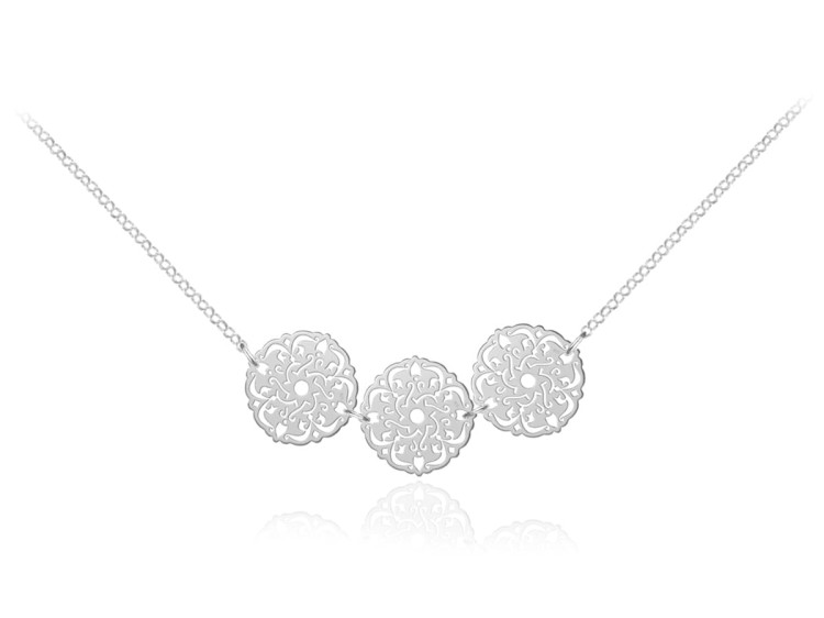 naszyjnik z rozetami