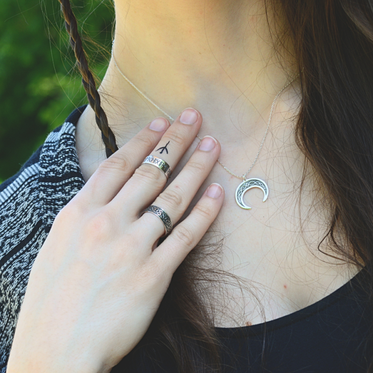 naszyjnik księżyc celtycki