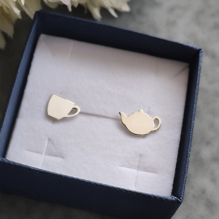 kolczyki kawa herbata dzbanek filiżanka