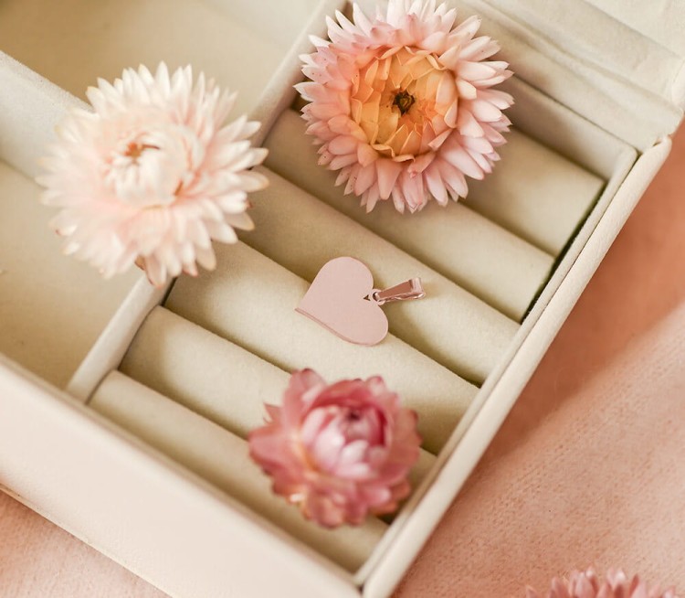 wisiorek serce różowe złocenie