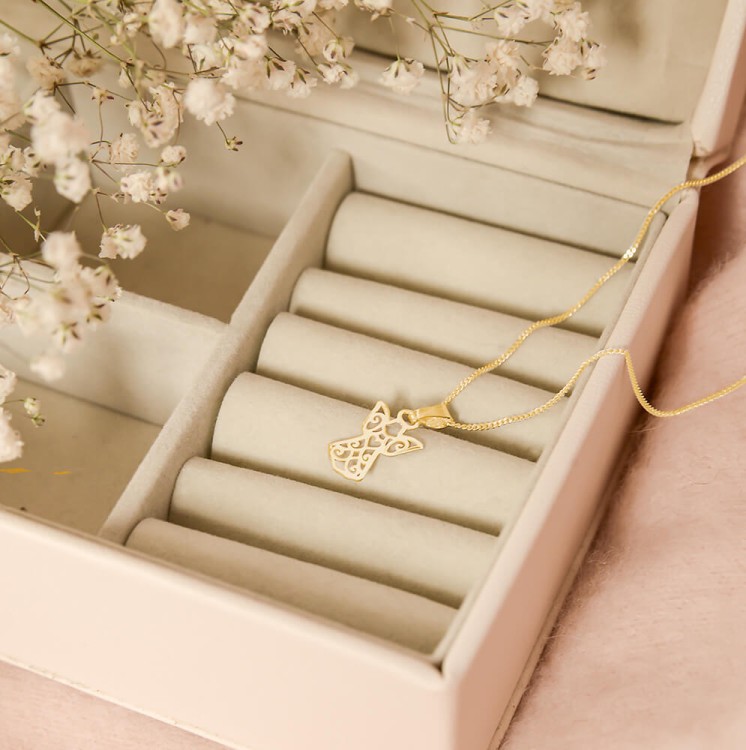 naszyjnik z aniołkiem łańcuszek